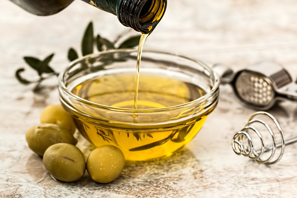 Olive oil cleaning recipes